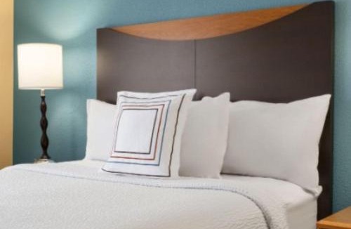Springfield Hotel | Fairfield Inn & Suites Springfield