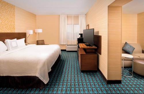 East Greenbush Hotel | Fairfield Inn & Suites Albany East Greenbush