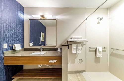Gainesville Hotel | Fairfield Inn & Suites by Marriott Gainesville I-35