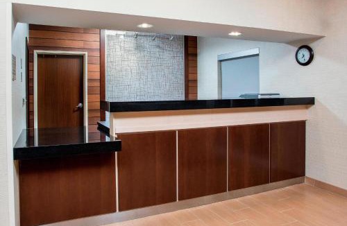 Victoria Hotel | Fairfield Inn & Suites Victoria
