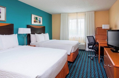 Victoria Hotel | Fairfield Inn & Suites Victoria