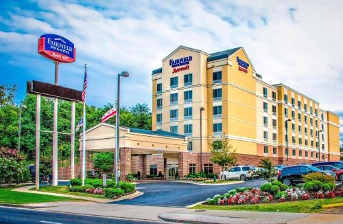 Northeast Hotel | Fairfield Inn & Suites-Washington DC
