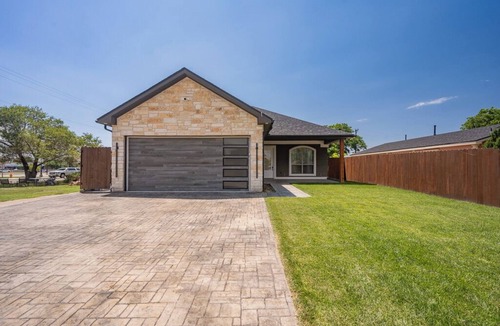 Amarillo House | Fairfield Place - Amarillo's Executive Destination