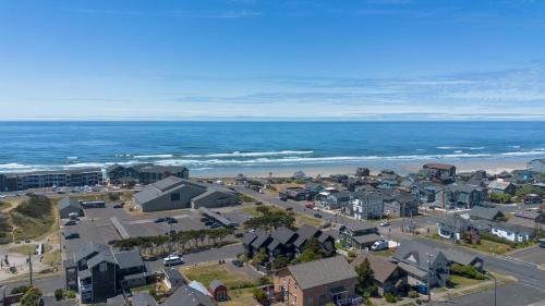 Newport House | Fairhaven - Applegate, Bennington, and Wakefield House