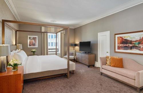 Downtown Calgary Hotel | Fairmont Palliser