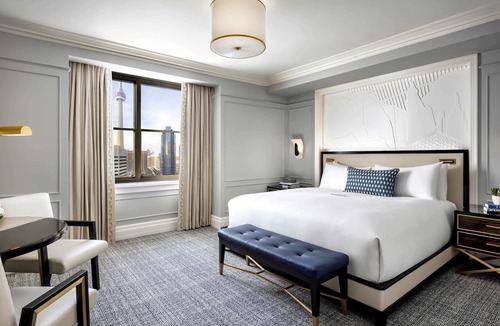 Financial District Hotel | Fairmont Royal York Gold Experience