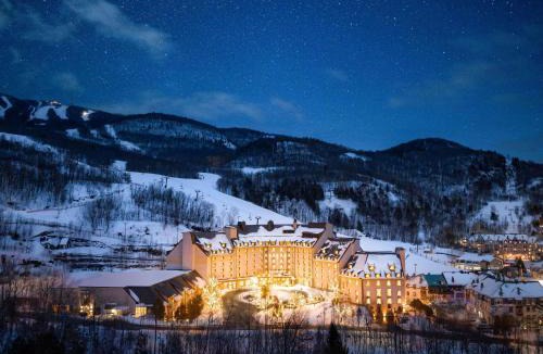 Mont-Tremblant Pedestrian Village Hotel | Fairmont Tremblant