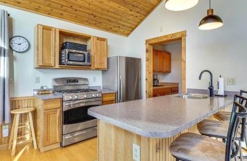 Warm Springs House | Fairplay Cabin Basecamp: Wildlife & Pond Views!