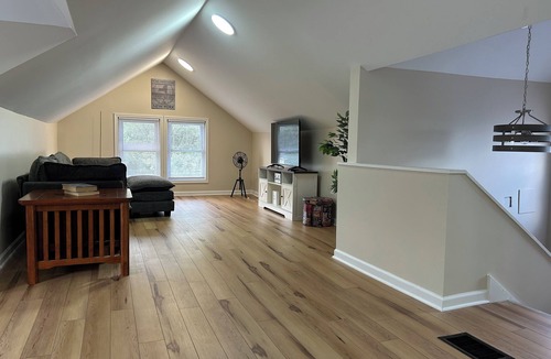 Fairport Apartment | Fairport Village Escape
