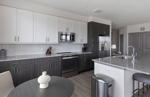 McKinney Apartment | Fairview Apartments by Landing
