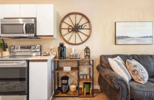 Downtown Branson Condo | Fairview Escape - Holiday Hills Branson - Golf - Outdoor Pools