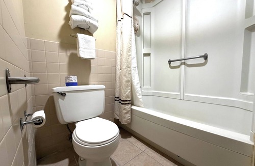 Hesston Hotel | Fairview Inn Hesston Near Wichita