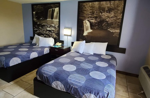 Jonesboro Hotel | Fairview Inn & Suites