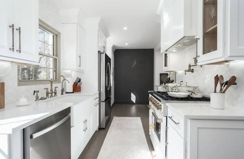 Spartanburg House | Fairview Luxury Oasis