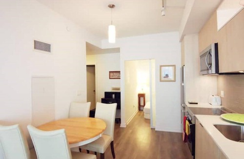 Henry Farm Condo | Fairview Mall& Don mills Subway longterm 2+2Condo