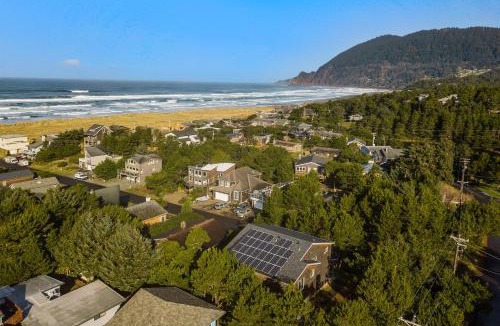 Manzanita House | Fairview MCA 245