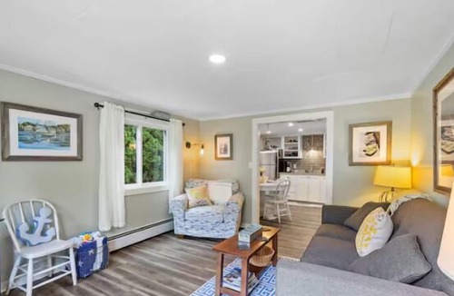 Kennebunk Cottage | Fairview + Seabreeze Cottages Coastal Getaway + walk to the beach, close to golf course.