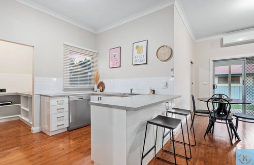 Tocumwal House | Fairway Cottage Retreat