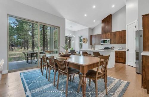 Williams House | Fairway Luxury Mountain Retreat
