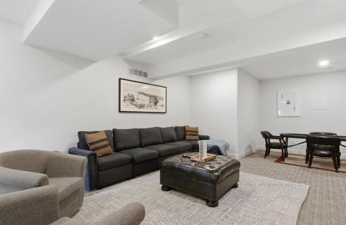 Camdenton House | Fairway Retreat