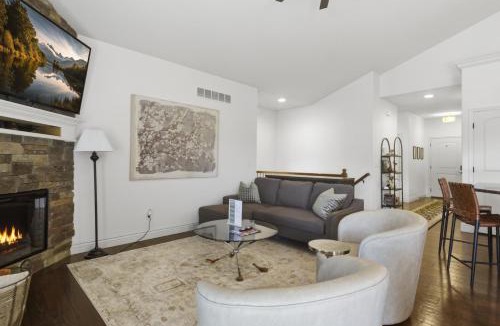 Camdenton House | Fairway Retreat
