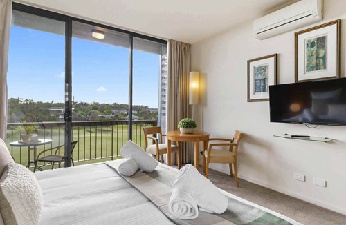Fingal Apartment | Fairway Views – Moonah Apartment 23