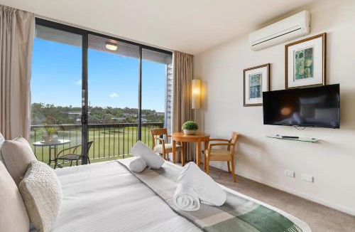 Fingal Apartment | Fairway Views – Moonah Apartment 23