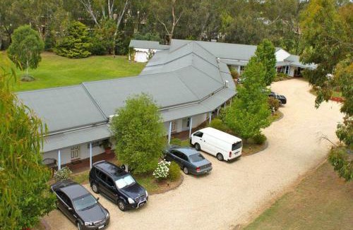 Tocumwal Hotel | Fairway Views Motor Inn