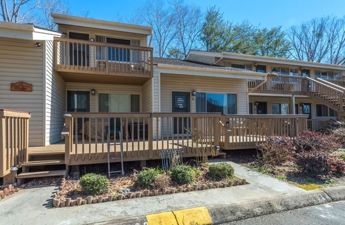 Lake Lure Condo | Fairway Villa #202