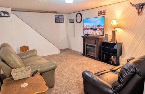 Des Moines House | FairWestern, 5 bedrooms, 2 baths, sleeps 11