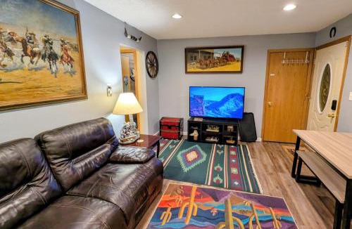 Des Moines House | FairWestern