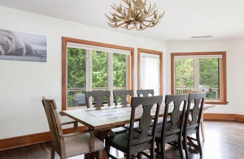 Huntsville Hotel | Fairy Bay Lakehouse