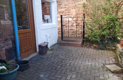 Wing House | Faith Cottage