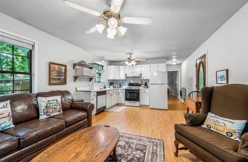 Mentone Other | Faith Family Farmhouse | Guest Cottage | Farm | Fire Pit | WiFi | Dog Friendly