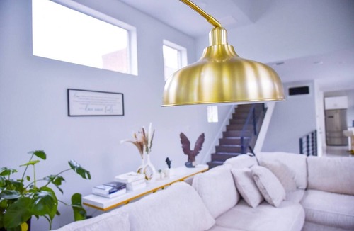 Knox - Henderson House | FaithHopeLove