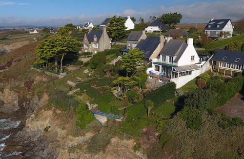 Pentrez Villa | FALAISE VILLA FULL SEA VIEW