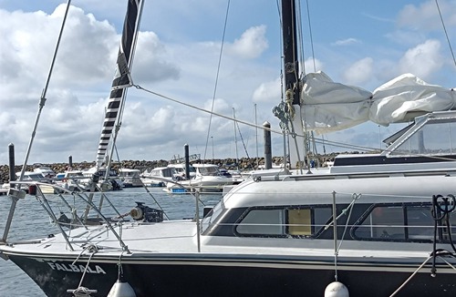 L'Epine Boat Rental | "Falbala Experience liveaboard catamaran