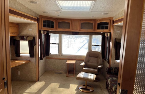 Clear Lake House | Falcon - Camper at Sunset Bay