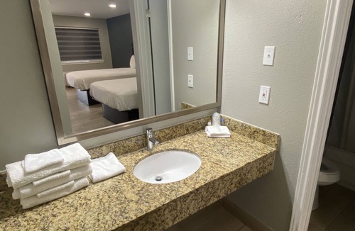 Zapata Hotel | Falcon Executive Inn