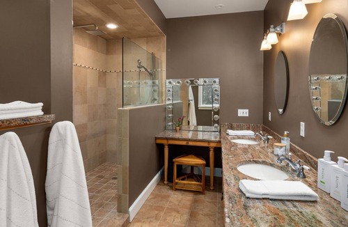 Moscow House | Falcon Eyrie