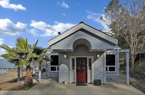 Clearlake House | Falcon Haven