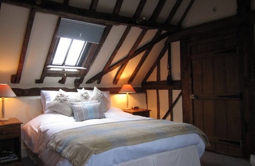 Denham Bed & Breakfast | Falcon Inn