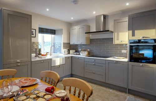 Murthly House | Falcon Steading