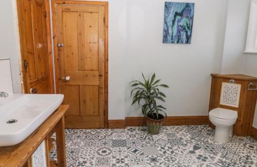 Robin Hood's Bay Apartment | Falconhurst