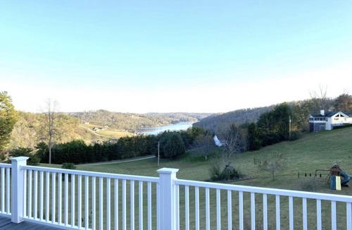 La Follette House | Falcons Crest @ Sugar Hollow (Huge home with Covered Slip and Reserved Parking)