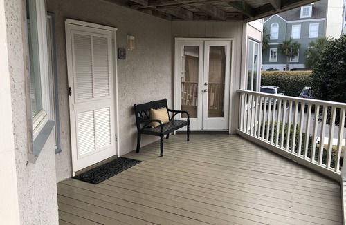 Isle of Palms Condo | Fall days & nights still call for flip-flops at Hannah's Cabana.