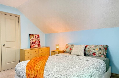 Colborne Other | Fall Farmhouse Retreat -Hottub/BBQ/Stargaze
