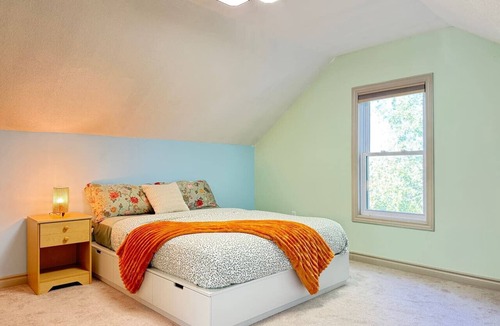 Colborne Other | Fall Farmhouse Retreat -Hottub/BBQ/Stargaze