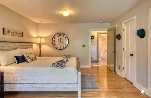 Jay House | Fall Foilage in the Adirondack High Peaks!