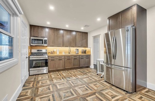 Tallman House | Fall Getaway with Hot Tub, Fire Pit and Games